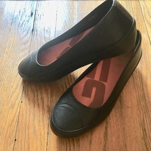 Fitflop black flats